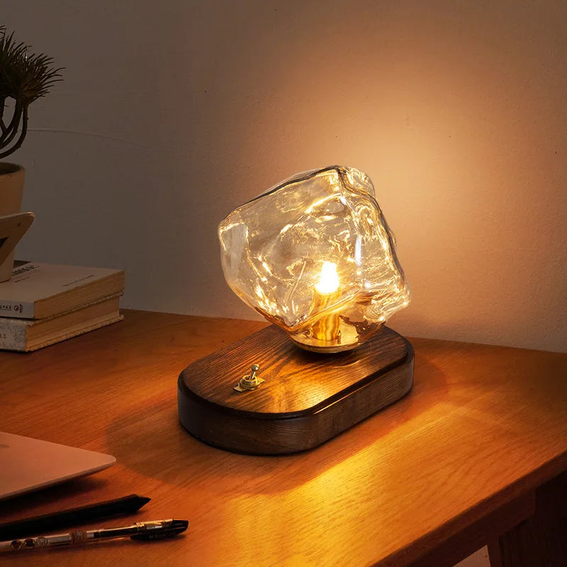 Lampe en Verre Design - Élégance et Ambiance Intérieure