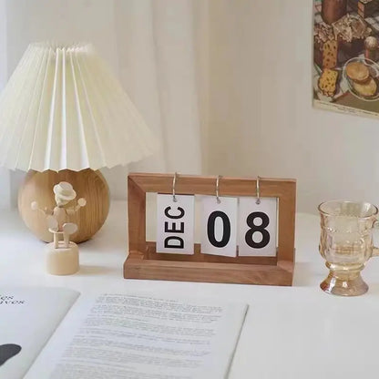 Calendrier perpétuel en bois, décoration de bureau élégante